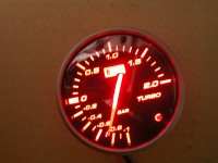 Manómetro Performance Medidor Pressão/Vacum Turbo 2 Bar de 60mm - Iluminação Vermelho. 